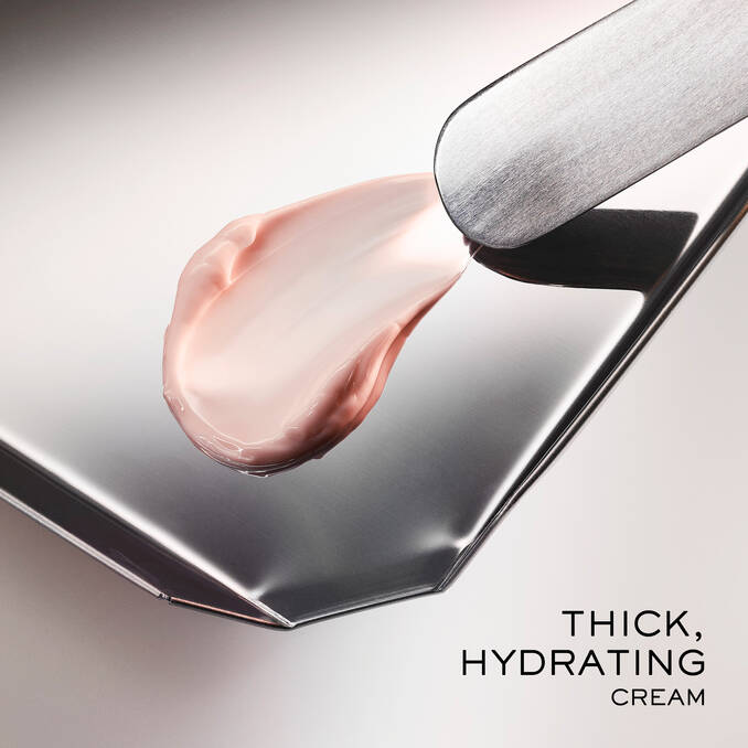 Lancome Absolue Rich Cream rich texture close up